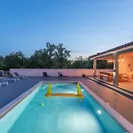 Nyaraló Casa Mara