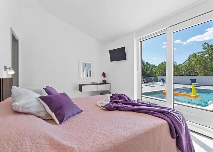 Casa Mara Holiday home Stokovci